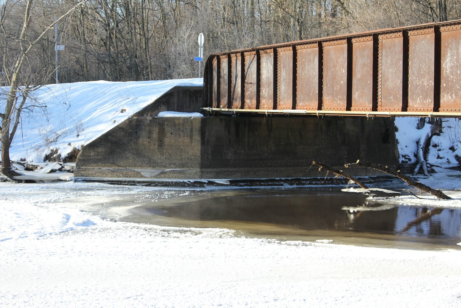 South abutment